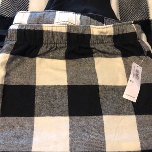 Old Navy XXL Pajama Joggers BW Buffalo Plaid New